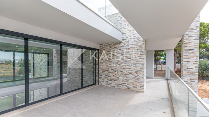 Image No.30-3 Bed Villa for sale