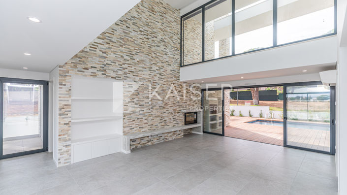 Image No.4-3 Bed Villa for sale