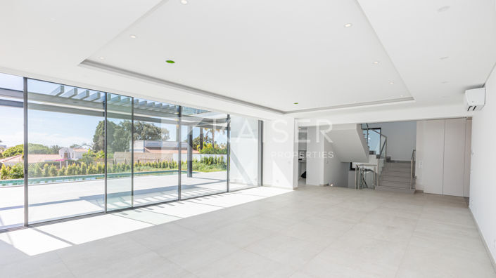 Image No.12-4 Bed Villa for sale