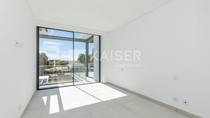 Image No.20-4 Bed Villa for sale