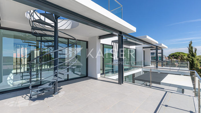 Image No.32-4 Bed Villa for sale