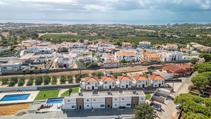 Image No.2-3 Bed Townhouse for sale