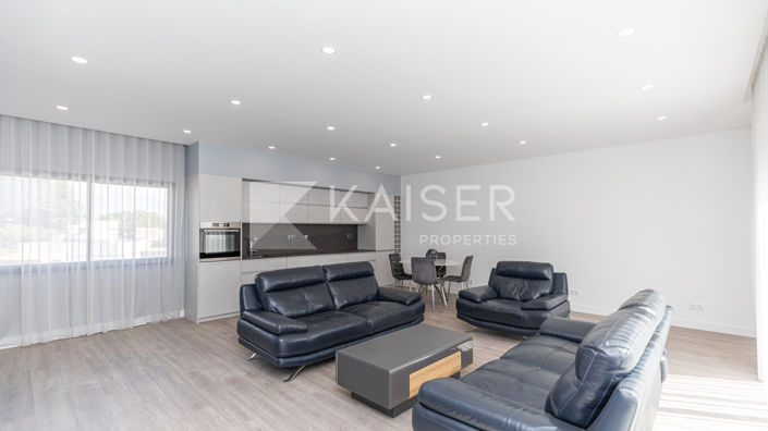 Image No.7-3 Bed Townhouse for sale