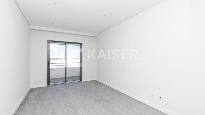 Image No.16-3 Bed Apartment for sale