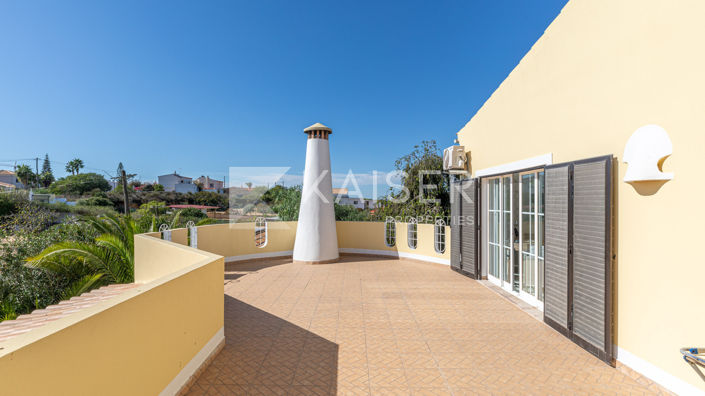 Image No.29-8 Bed Villa for sale