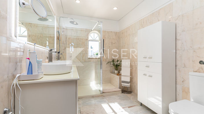 Image No.30-8 Bed Villa for sale