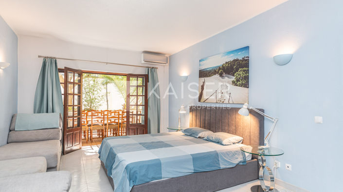 Image No.40-8 Bed Villa for sale