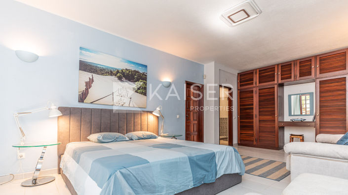 Image No.41-8 Bed Villa for sale