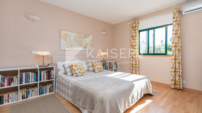 Image No.49-8 Bed Villa for sale