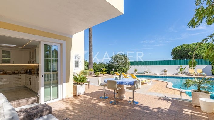 Image No.9-8 Bed Villa for sale