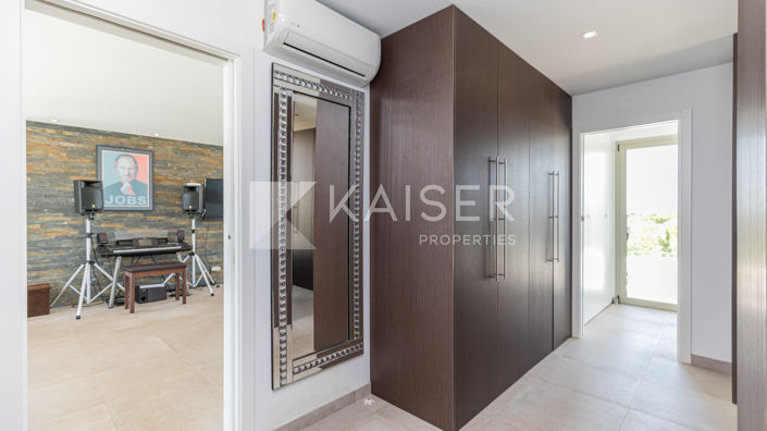 Image No.25-4 Bed Villa for sale