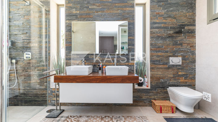 Image No.26-4 Bed Villa for sale