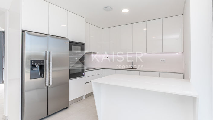 Image No.15-4 Bed Villa for sale