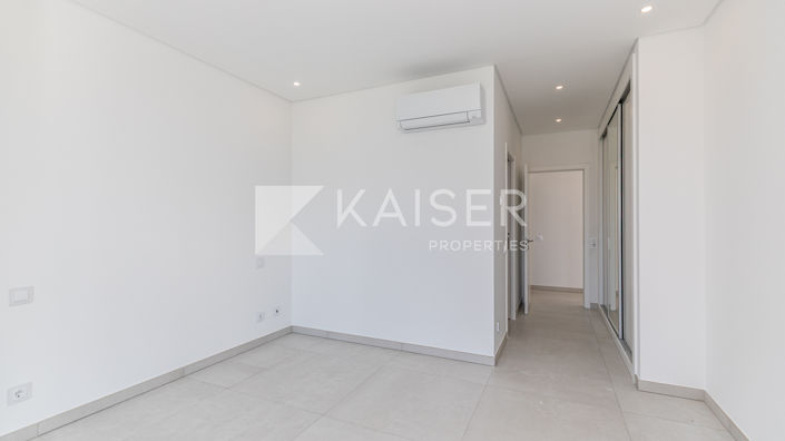 Image No.16-4 Bed Villa for sale