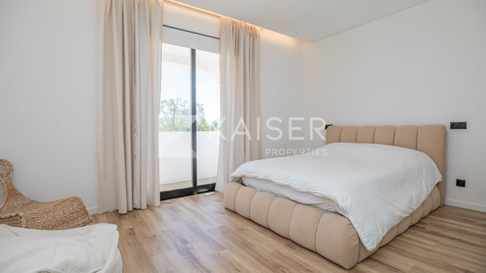 Image No.12-3 Bed Villa for sale