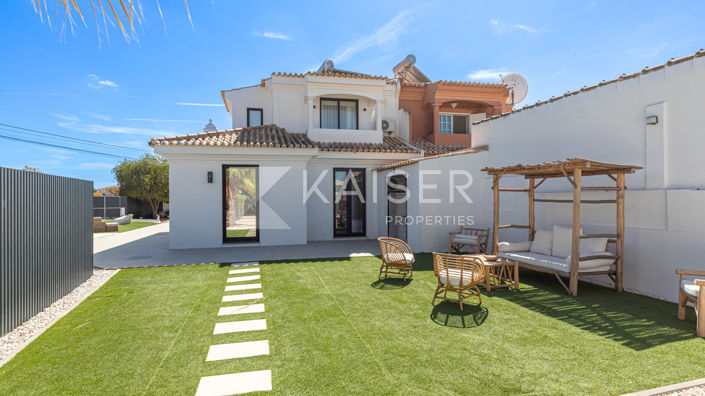 Image No.3-3 Bed Villa for sale