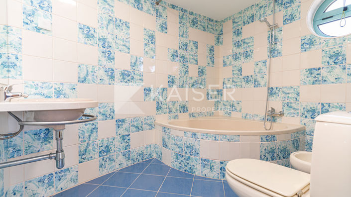 Image No.12-2 Bed Apartment for sale