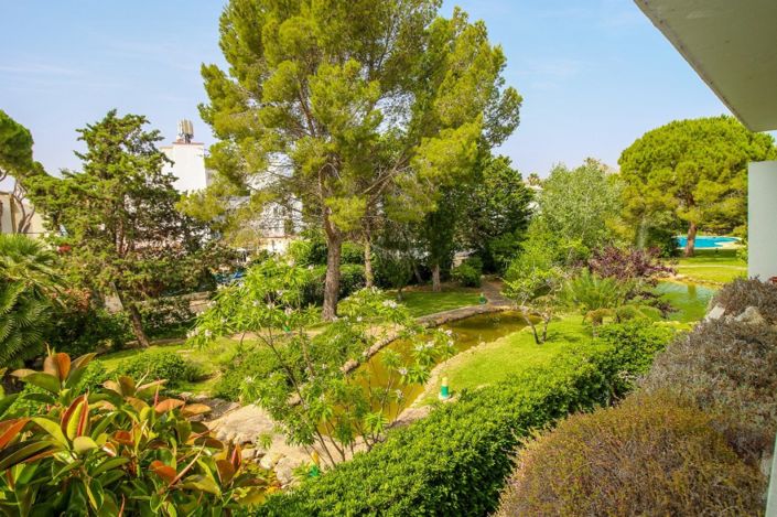 Image No.20-3 Bed Apartment for sale