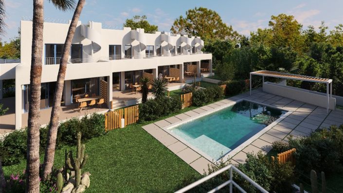 Image No.1-3 Bed Chalet for sale