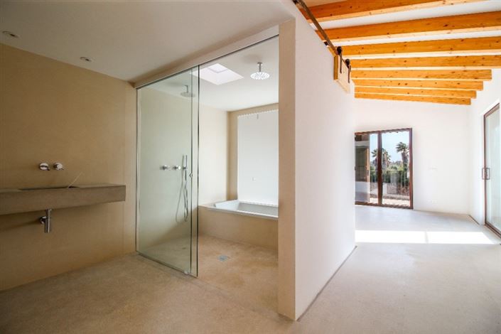 Image No.17-4 Bed Finca for sale