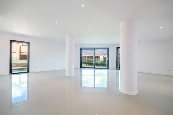 Image No.2-3 Bed Penthouse for sale
