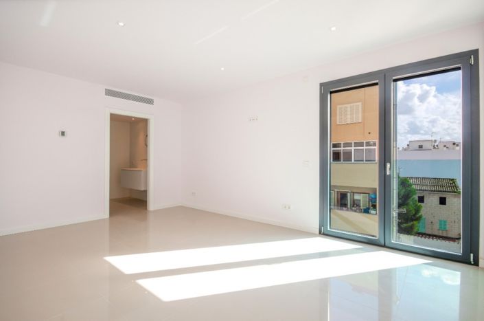 Image No.4-3 Bed Penthouse for sale