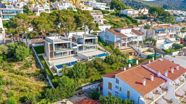 Image No.1-4 Bed Villa for sale