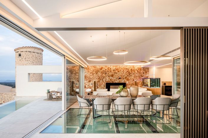 Image No.13-4 Bed Townhouse for sale