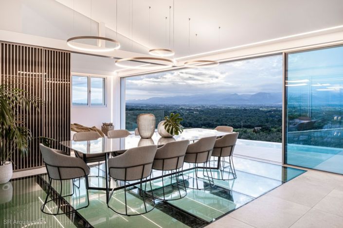 Image No.15-4 Bed Townhouse for sale