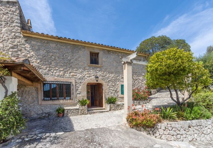 Image No.1-4 Bed Finca for sale