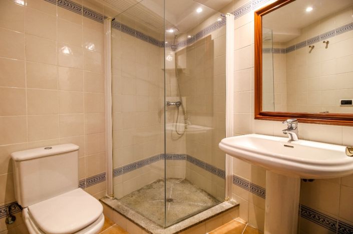 Image No.4-3 Bed Townhouse for sale