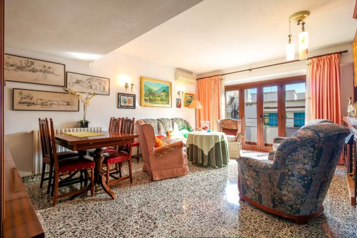 Image No.3-3 Bed Apartment for sale