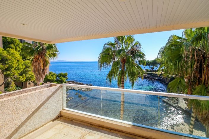 Image No.1-4 Bed Property for sale