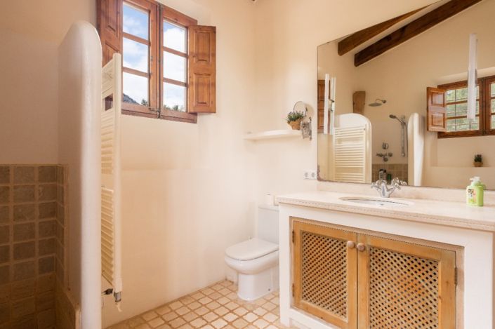 Image No.20-5 Bed Finca for sale