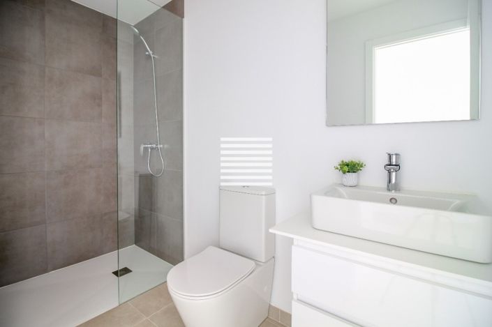 Image No.11-2 Bed Villa for sale