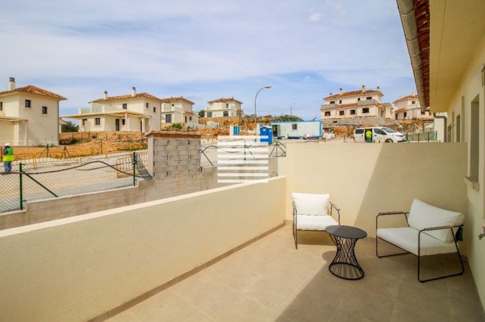 Image No.15-2 Bed Villa for sale