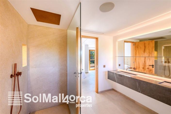 Image No.20-3 Bed Finca for sale