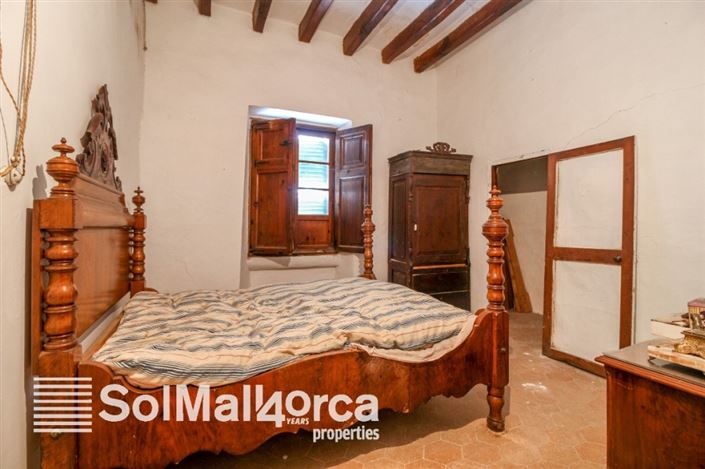 Image No.10-4 Bed Townhouse for sale