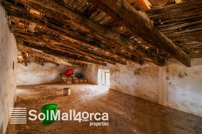 Image No.13-4 Bed Townhouse for sale