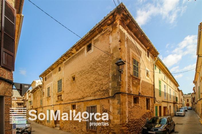 Image No.2-4 Bed Townhouse for sale