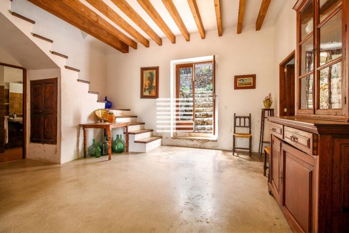 Image No.6-7 Bed Finca for sale