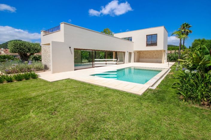 Image No.1-4 Bed Villa for sale