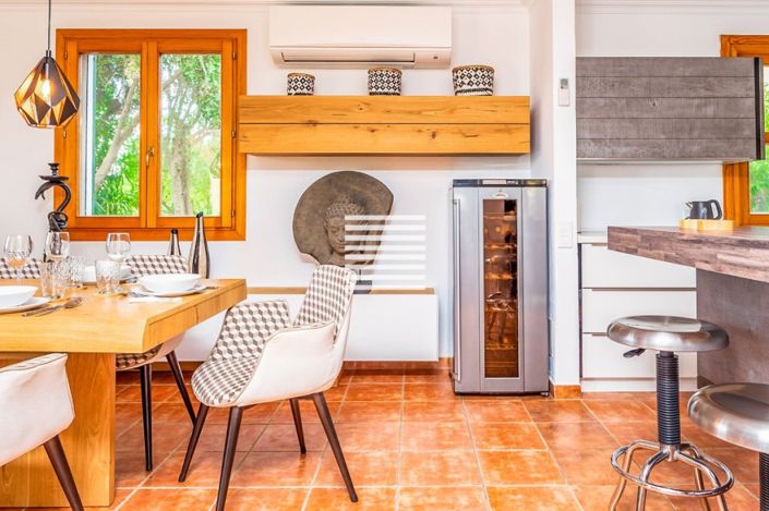 Image No.10-6 Bed Finca for sale