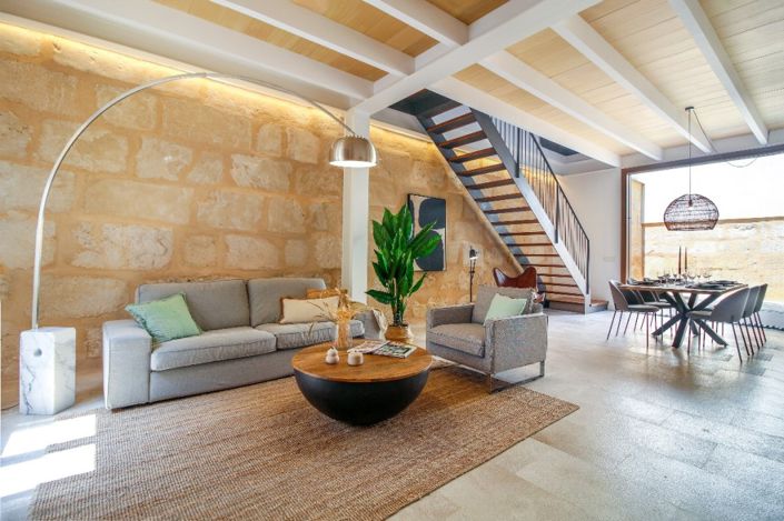 Image No.4-4 Bed Townhouse for sale