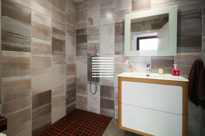 Image No.17-4 Bed Townhouse for sale