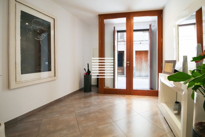 Image No.18-4 Bed Townhouse for sale