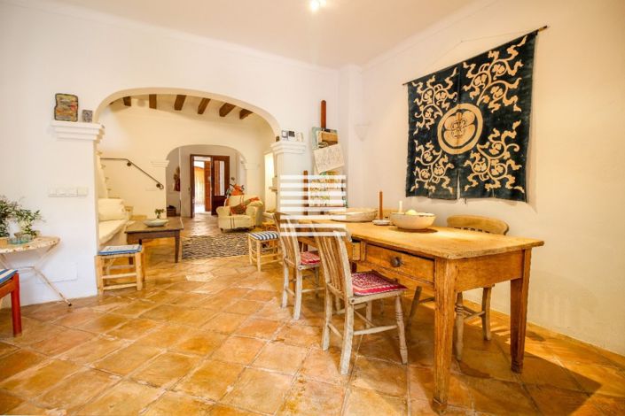 Image No.4-4 Bed Townhouse for sale