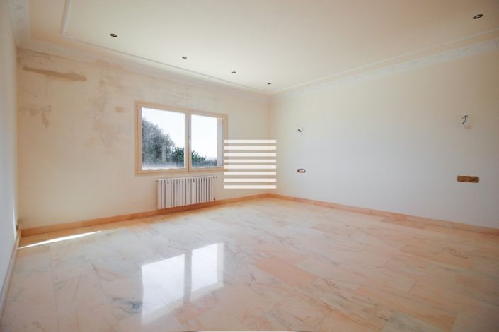 Image No.12-4 Bed Finca for sale