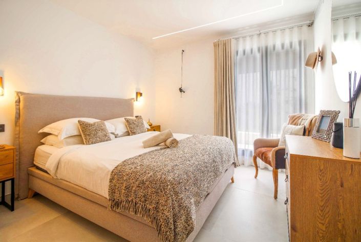 Image No.14-4 Bed Villa for sale