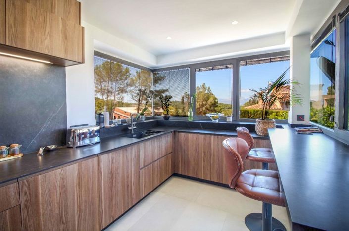 Image No.5-4 Bed Villa for sale